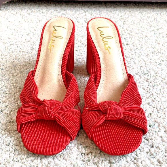 Lulus Red Pleated Satin High Heel Slides Dressy Slip On Sandals 8M Elegant Sexy - Picture 11 of 11